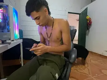 Max_TheHorseDick stripchat stream image, 19.04.2026 19:00