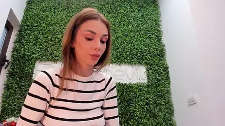 realhotfallingdevil stripchat stream image, 23.04.2026 04:40