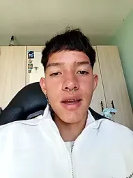 heyy_noah11 stripchat stream image, 25.04.2026 18:00