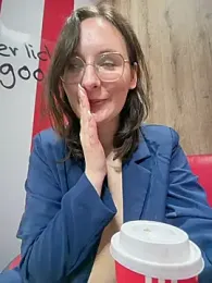 The_Snowwhitee stripchat stream image, 26.04.2026 09:00