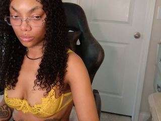 butterflybooty camsoda stream image, 27.04.2026 18:00