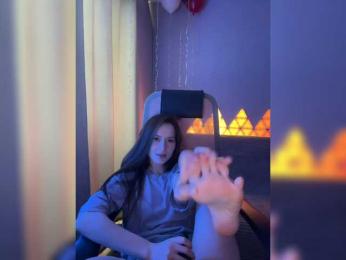 whiteTEA bongacams stream image