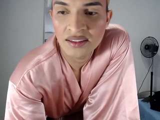 raphael-cams camsoda stream image, 04.05.2026 18:30
