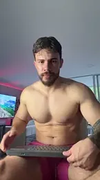 Valenthino_Salvatore stripchat stream image, 04.05.2026 22:40