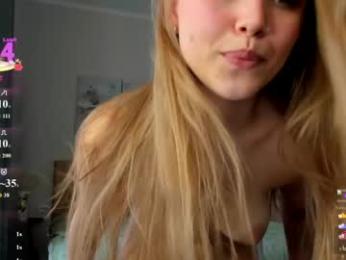 flooora_0 chaturbate stream image, 09.05.2026 02:10