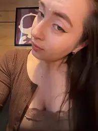 Holly_Play stripchat stream image, 12.05.2026 11:00