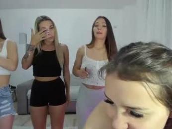 dirtygirls99 chaturbate stream image, 13.05.2026 07:30