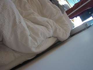 voyeurcam-julmodels-whitebed-4 camsoda stream image, 16.05.2026 16:10