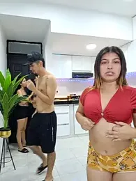 royalgirls_x stripchat stream image, 20.05.2026 01:10