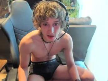 bashful4200 chaturbate stream image, 02.07.2026 22:50