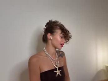 cuteelsa_ chaturbate stream image, 11.07.2026 04:10