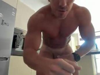 roberto4ever chaturbate stream image, 18.07.2026 03:40