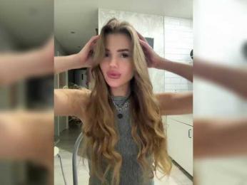 SweetyMia bongacams stream image, 02.02.2025 13:10