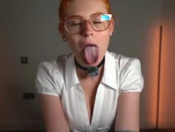 chloewildd chaturbate stream image, 03.08.2026 16:10