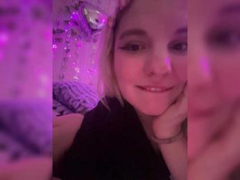 Molly-and-Ewa bongacams stream image, 14.03.2025 07:50
