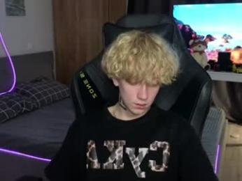 em_chipsi chaturbate stream image, 19.09.2026 07:40