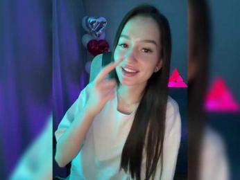 whiteTEA bongacams stream image