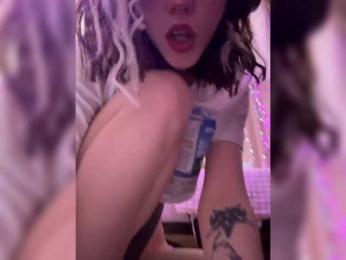 Molly-and-Ewa bongacams stream image, 20.03.2025 04:50