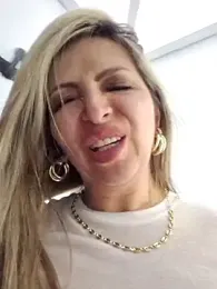 _Abril-Office1 stripchat stream image, 20.03.2025 19:40