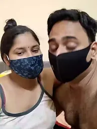 IND_COUPLE1 stripchat stream image, 22.03.2025 14:00
