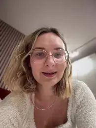 The_Snowwhitee stripchat stream image, 03.02.2025 19:10