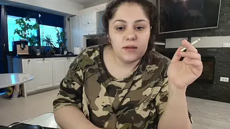 Layla- stripchat stream image, 31.03.2025 14:30