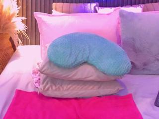 Victoria Lois flirt4free stream image, 01.04.2025 19:30