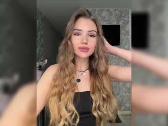 SweetyMia bongacams stream image, 04.02.2025 10:00
