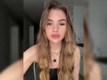 SweetyMia bongacams stream image, 04.02.2025 10:00