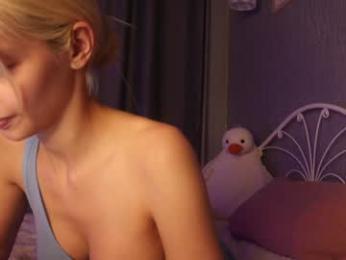 lesi_moonie chaturbate stream image