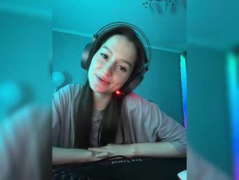 whiteTEA bongacams stream image
