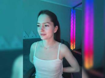 whiteTEA bongacams stream image