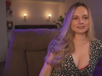 your_kat chaturbate stream image, 12.04.2025 13:20