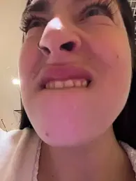 Holly_Play stripchat stream image