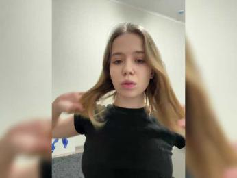 mariaaa-1 bongacams stream image, 13.04.2025 01:30