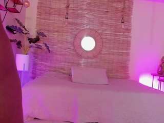lady-brownn camsoda stream image, 13.04.2025 12:00