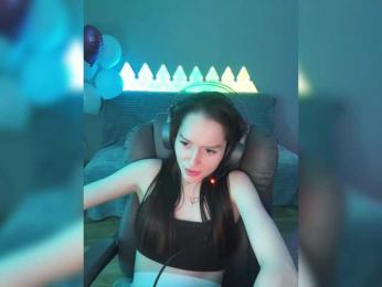 whiteTEA bongacams stream image