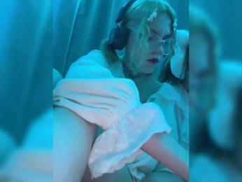 Molly-and-Ewa bongacams stream image, 18.04.2025 17:00