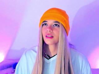 Scarlet Bridge flirt4free stream image, 20.04.2025 19:20