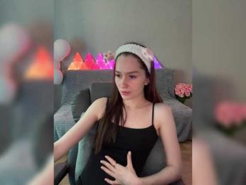 whiteTEA bongacams stream image