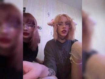 Molly-and-Ewa bongacams stream image, 21.04.2025 04:50