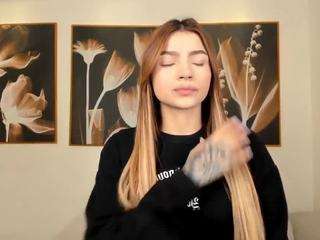 meganwest camsoda stream image