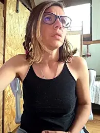 Lina_lou4 stripchat stream image, 21.04.2025 12:10