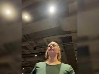 VikkiExtraCheese bongacams stream image