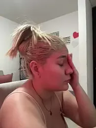 Celestedubois stripchat stream image, 22.04.2025 14:10