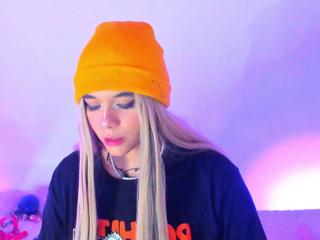 Scarlet Bridge flirt4free stream image, 23.04.2025 19:30