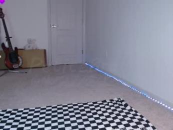 petitebrat chaturbate stream image, 27.04.2025 17:10