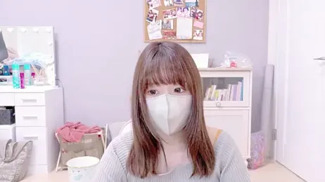 Yui-Ch stripchat stream image, 28.04.2025 03:50