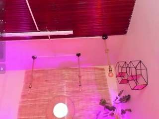lady-brownn camsoda stream image, 28.04.2025 11:30