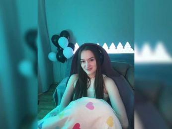 whiteTEA bongacams stream image